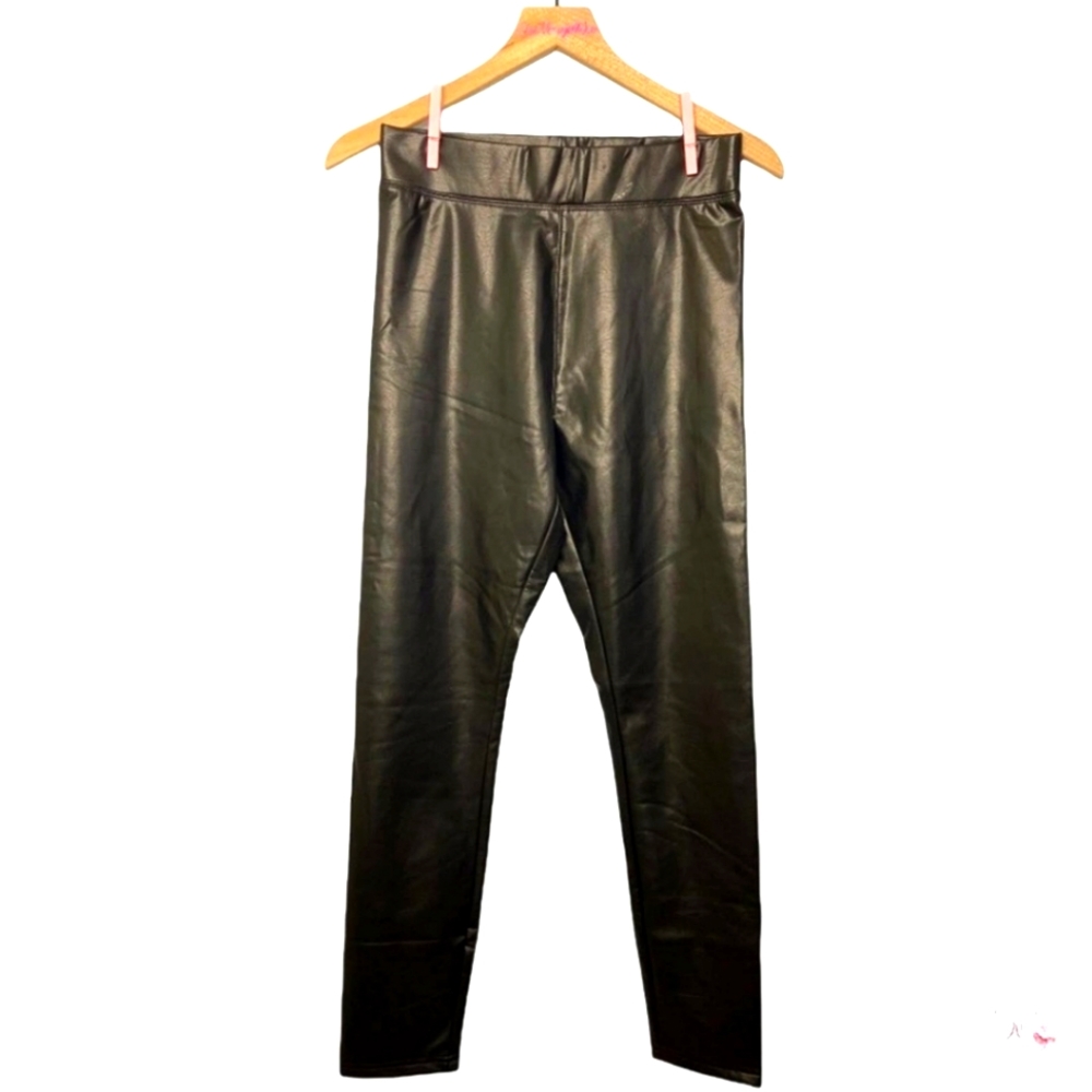 NWT Ci Sono Faux Leather Pull On Black Leggings M